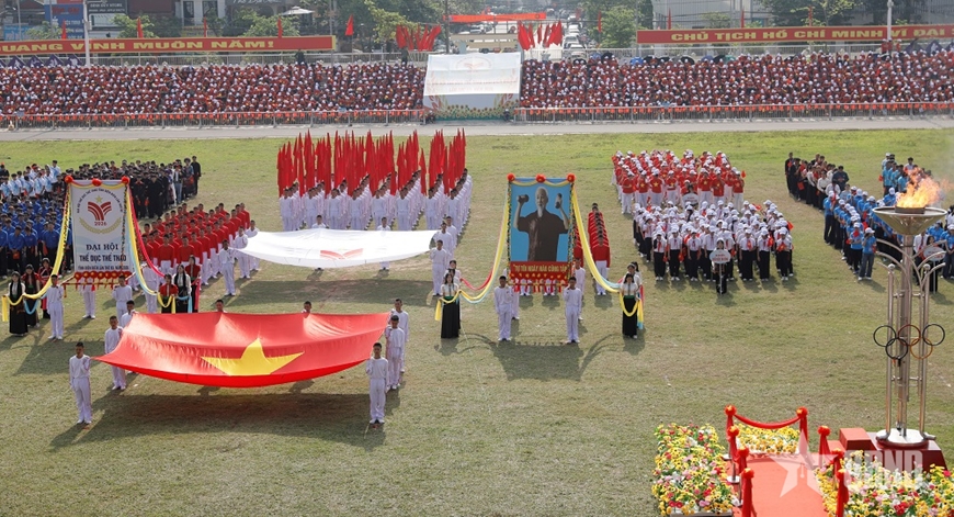 Celebran Festival Deportivo de Dien Bien en conmemoración de la victoria de Dien Bien Phu